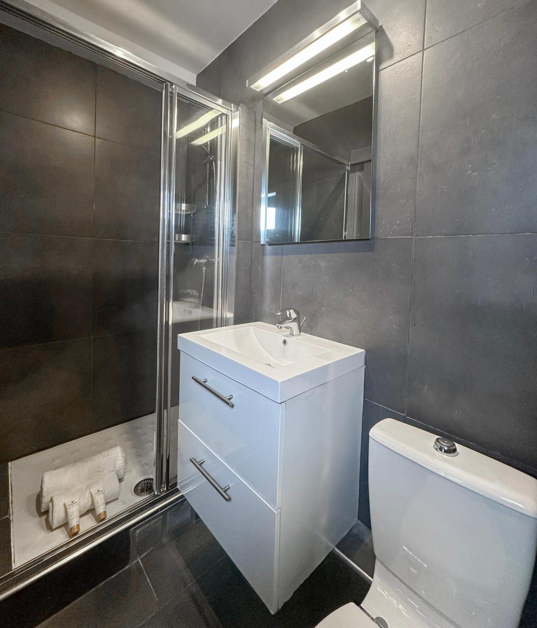 Stunning Apartment Near Eiffel Tower París Exterior foto